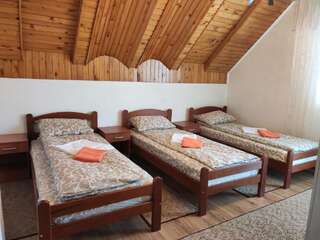 Проживание в семье SNAM Rooms Жабляк Трехместный номер с общей ванной комнатой-4